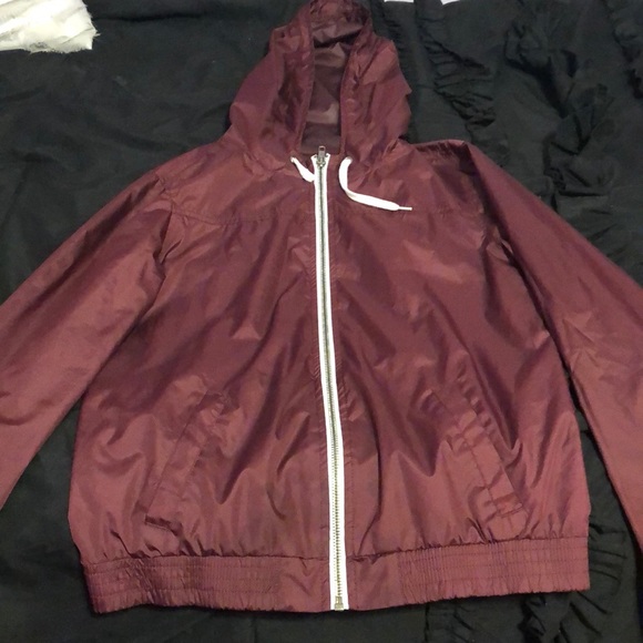 Windbreaker - Picture 3 of 5